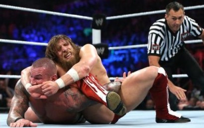 Daniel Bryan with the "YES" lock on Randy Orton at WWE Battleground